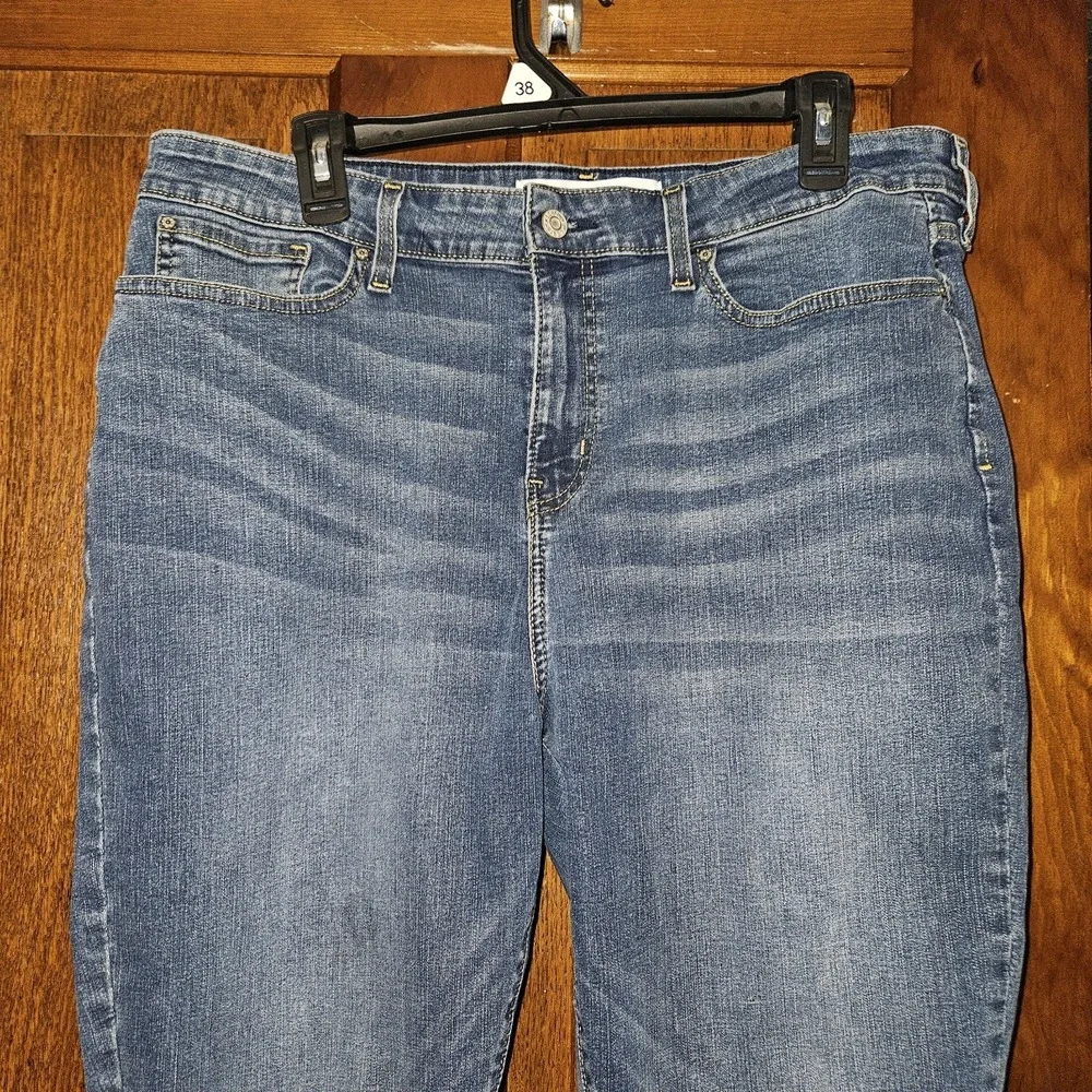 Signature Levi Strauss Gold Women's 18 Mid-Rise Skinny Jeans Whisker W 36 X L 28